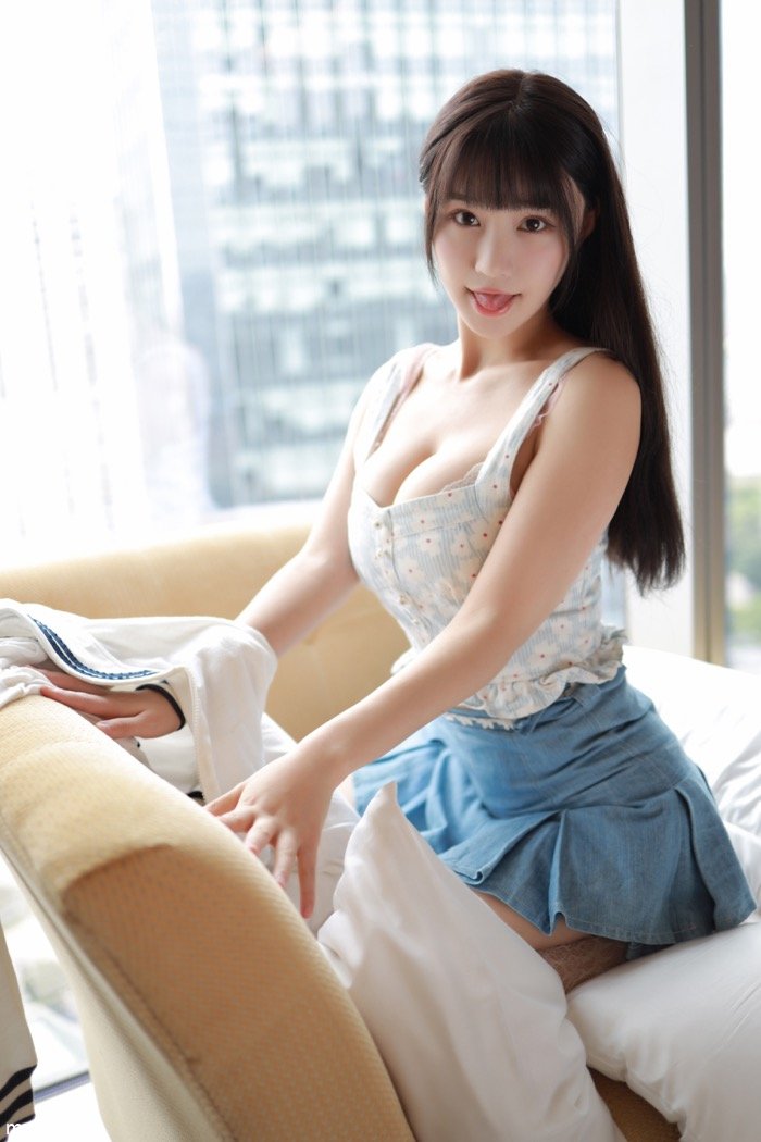 性感少女朱可儿上演短裙诱惑，露出肥臀引人后入(33)
