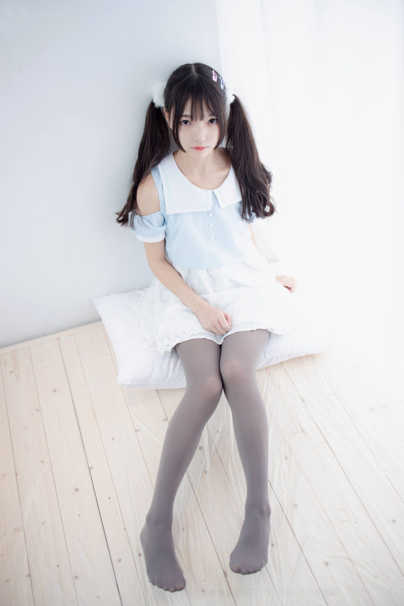 图片[2]-超级甜美的灰丝小姑娘【86P】20005-巴卡街拍