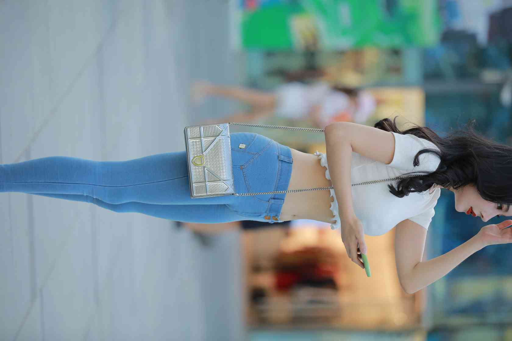 图片[3]-非常漂亮的紧身牛仔裤女孩【115P】04016-巴卡街拍