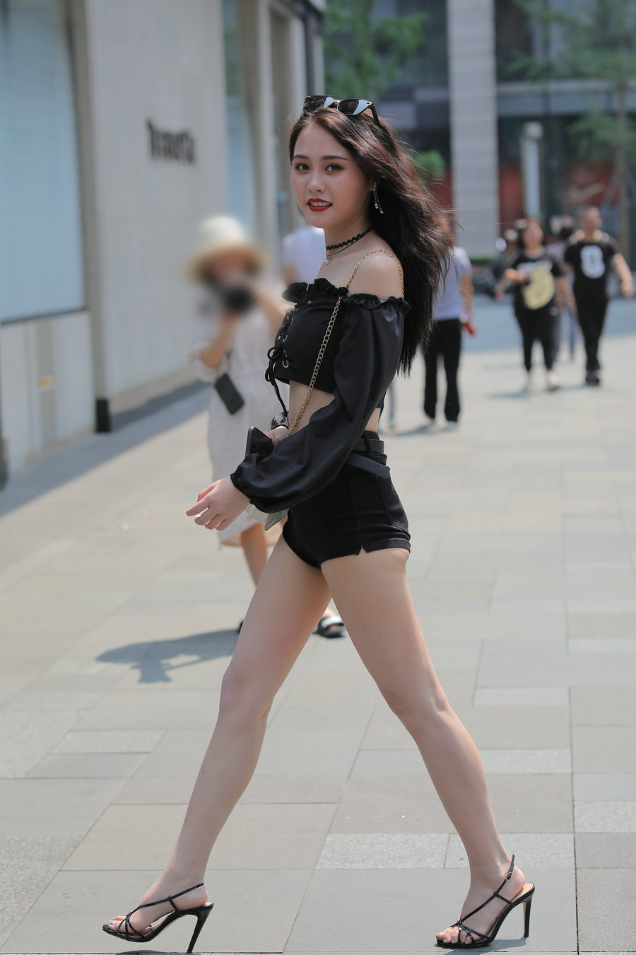 图片[1]-J1364 285P4V-14.0GB-巴卡街拍