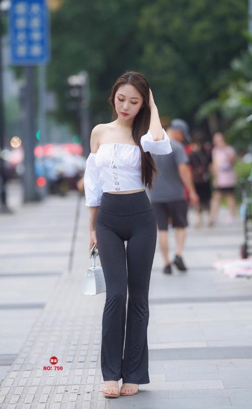 身材非常哇塞的瑜伽裤女孩  J1333 521P6V-21.6GB-巴卡街拍