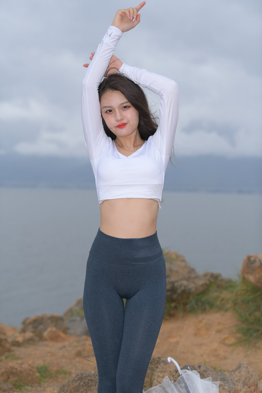 图片[2]-深蓝色瑜伽裤甜美女孩 J1320 514P2V-17.5GB-巴卡街拍