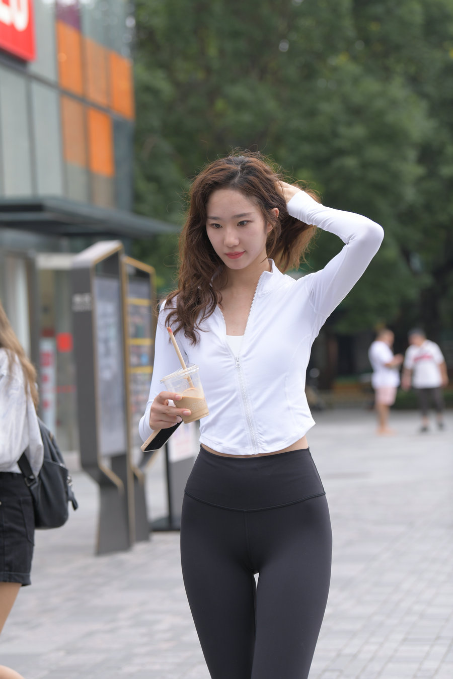 图片[3]-像刘亦菲的黑色瑜伽裤女孩J2237 340P1V-14.8GB-巴卡街拍