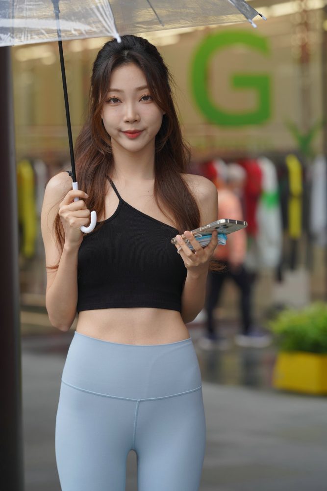 大眼睛瑜伽裤女孩J2903 988P8V-37.6GB-巴卡街拍