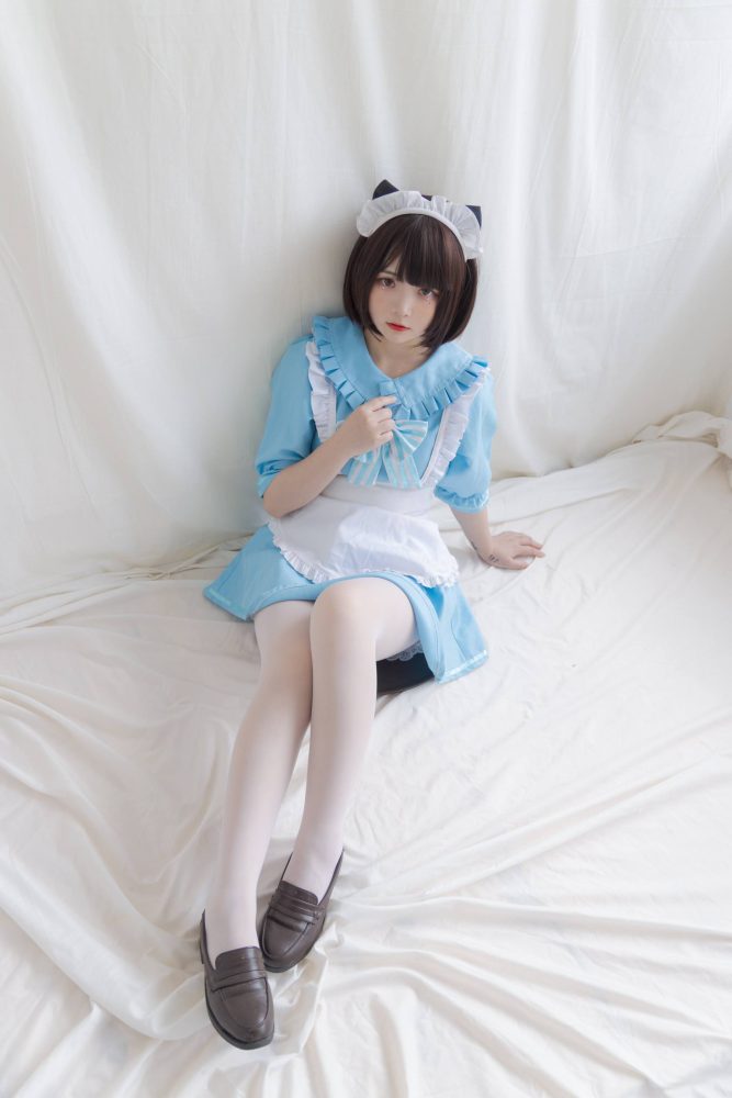 女仆装白丝女孩【43P】20014-巴卡街拍