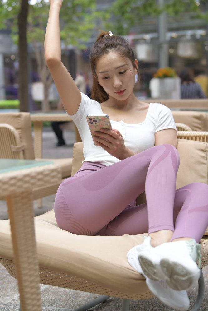 图片[6]-香芋色瑜伽裤高马尾漂亮女孩J2206 545P1V-19.1GB-巴卡街拍