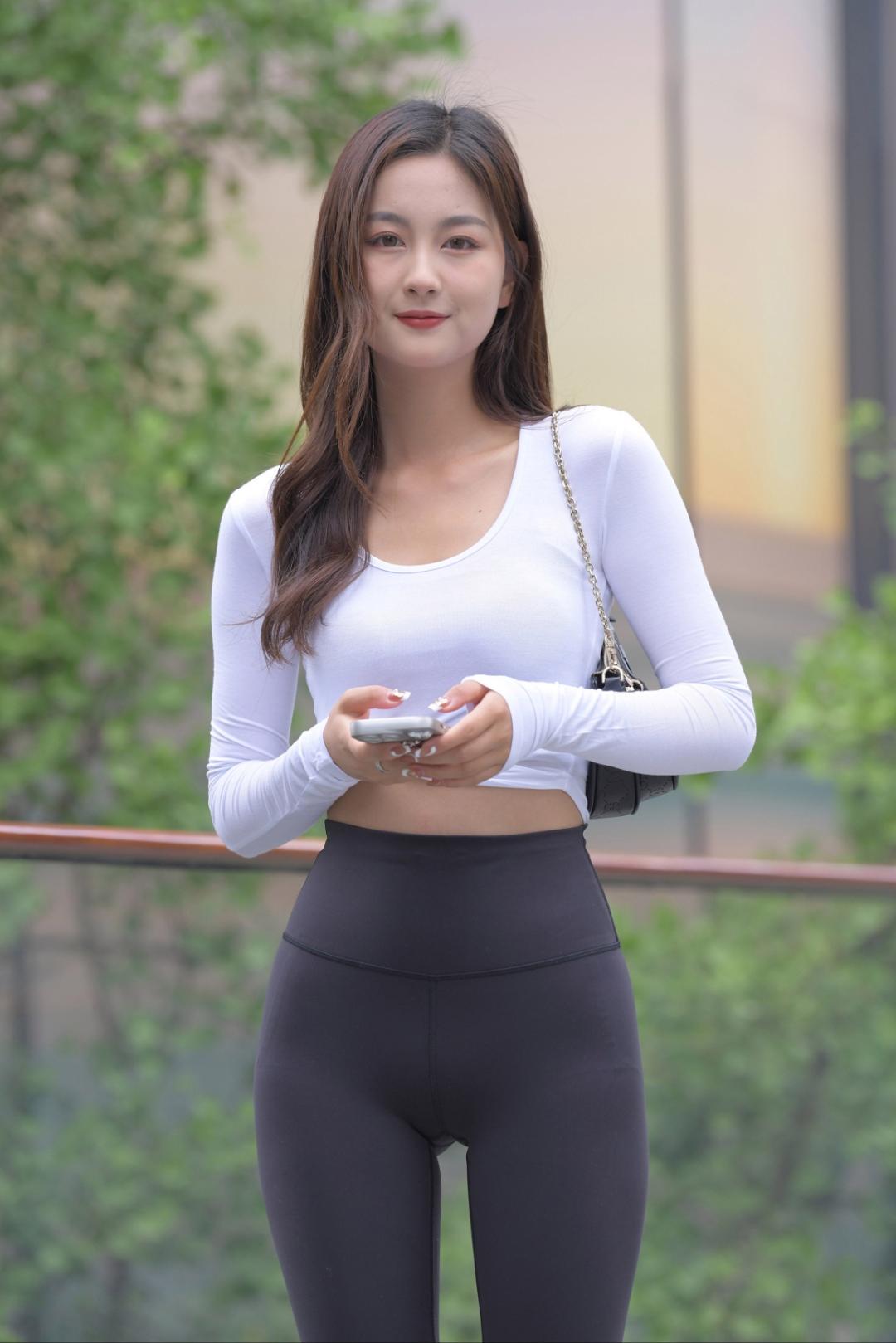 图片[1]-J5135 650P1V-24.2GB-巴卡街拍