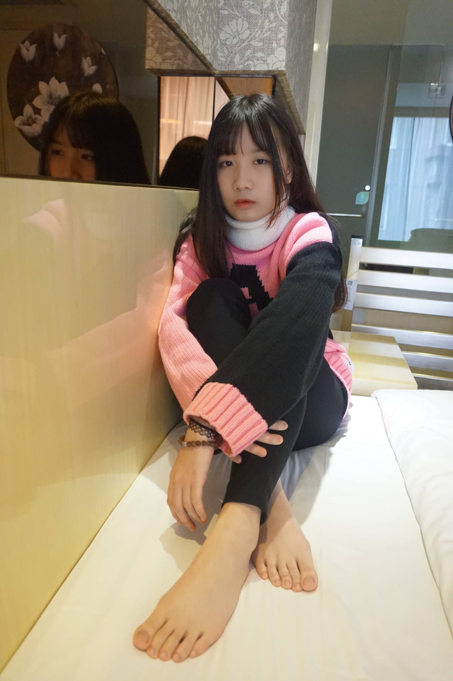 图片[4]-齐刘海的长发女孩【70P】20016-巴卡街拍