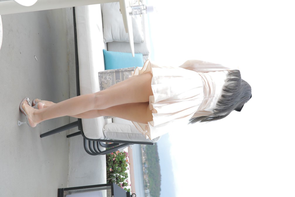 图片[3]-戴黑色蝴蝶结的长发女孩【369P】00027-巴卡街拍
