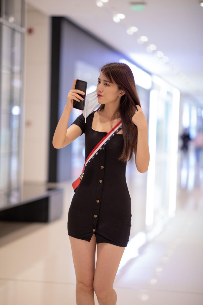 图片[3]-逛商场的黑色包臀裙美丽女孩【385P】00050-巴卡街拍