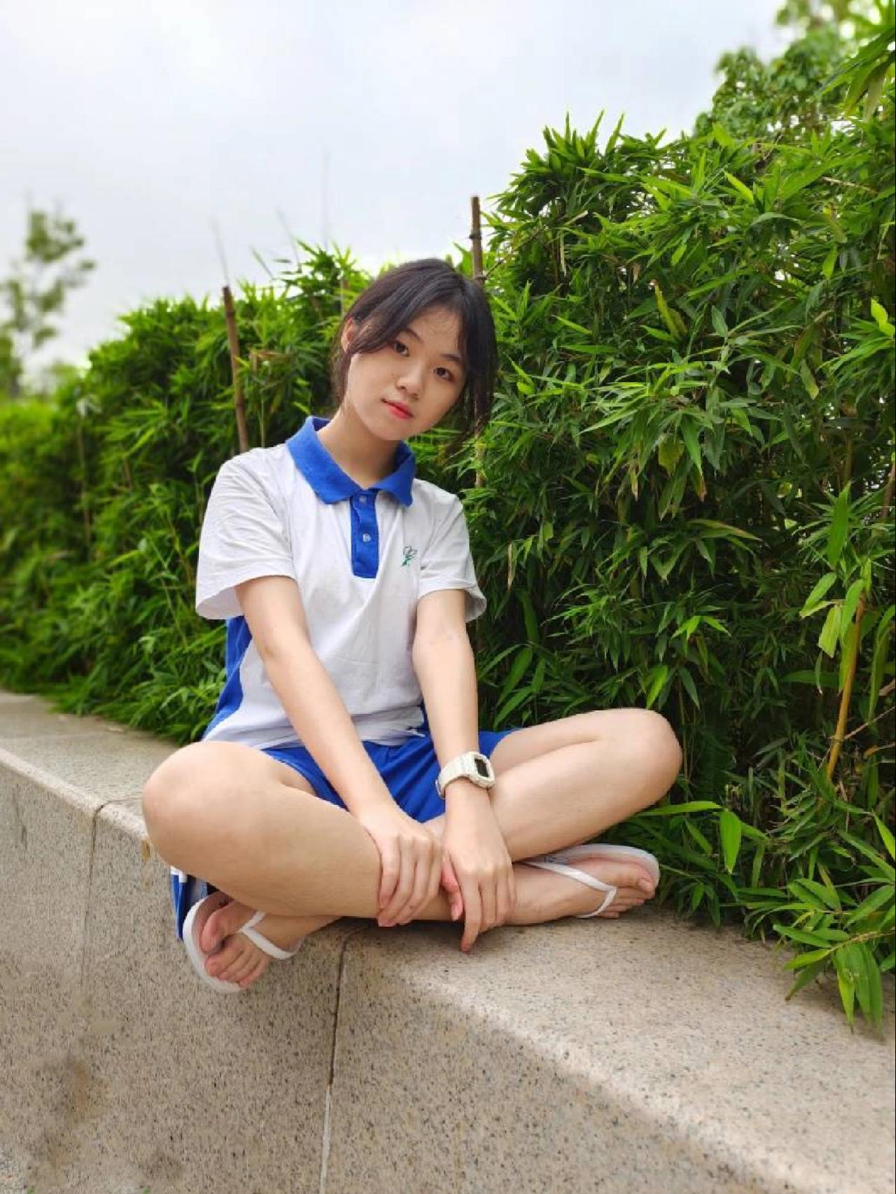 图片[1]-穿校服非常清纯的小姑娘【49P】20003-巴卡街拍