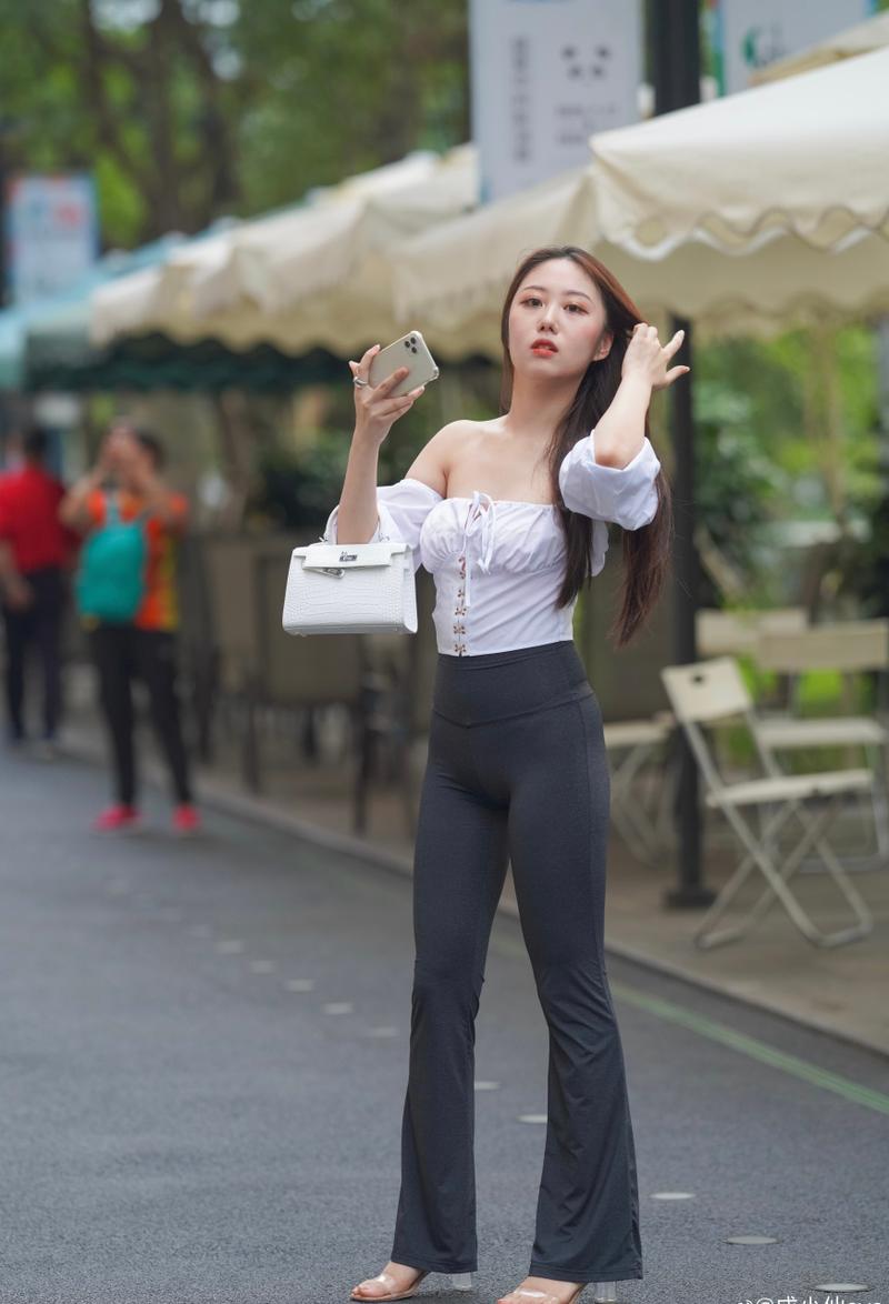 图片[2]-身材非常哇塞的瑜伽裤女孩  J1333 521P6V-21.6GB-巴卡街拍
