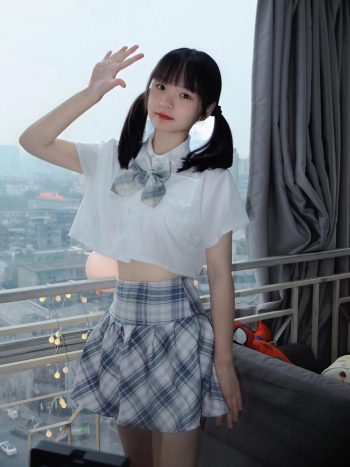 图片[6]-网格丝袜的清纯双马尾小姑娘-巴卡街拍